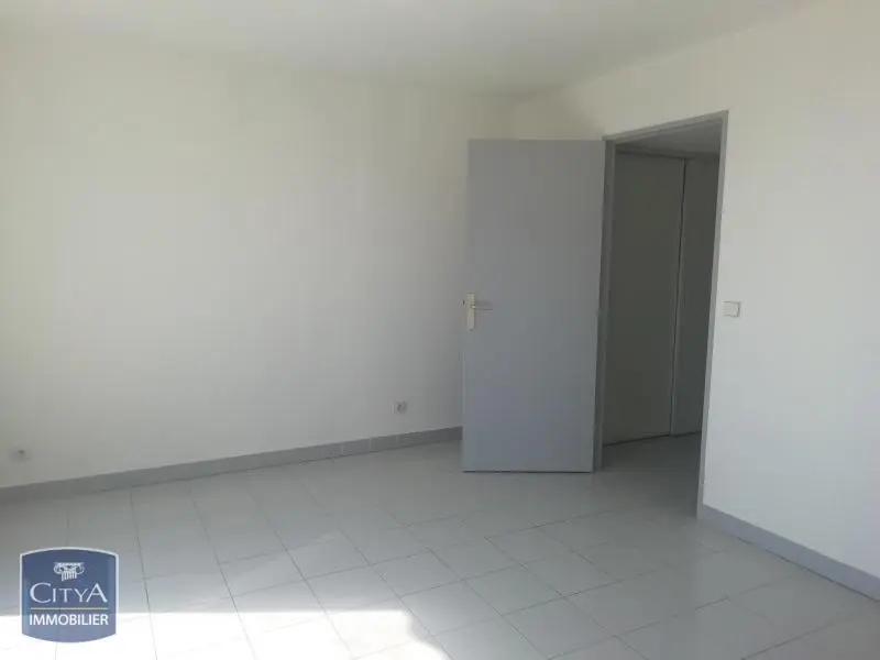 Photo 6 Appartement 1 pièce 27.86m²