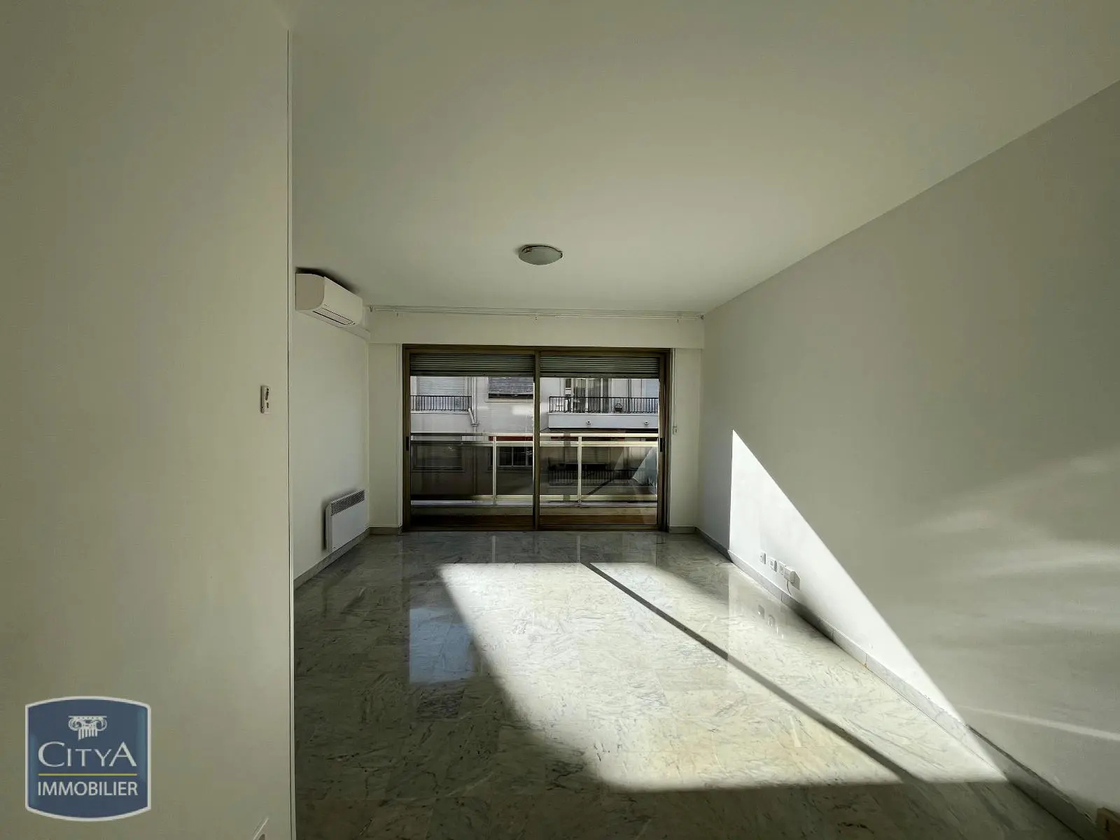 Photo 1 Appartement 1 pièce 35.56m²