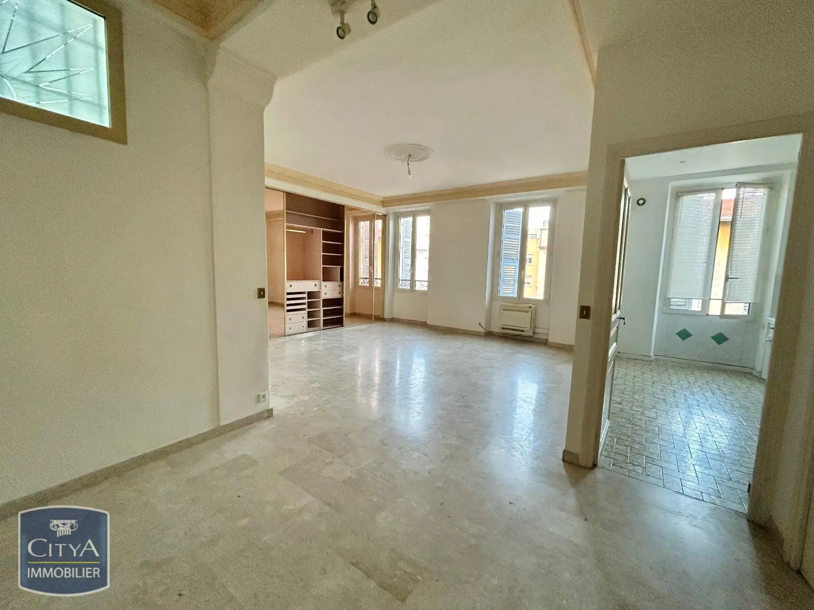 Photo 3 Appartement 4 pièces 103.96m²