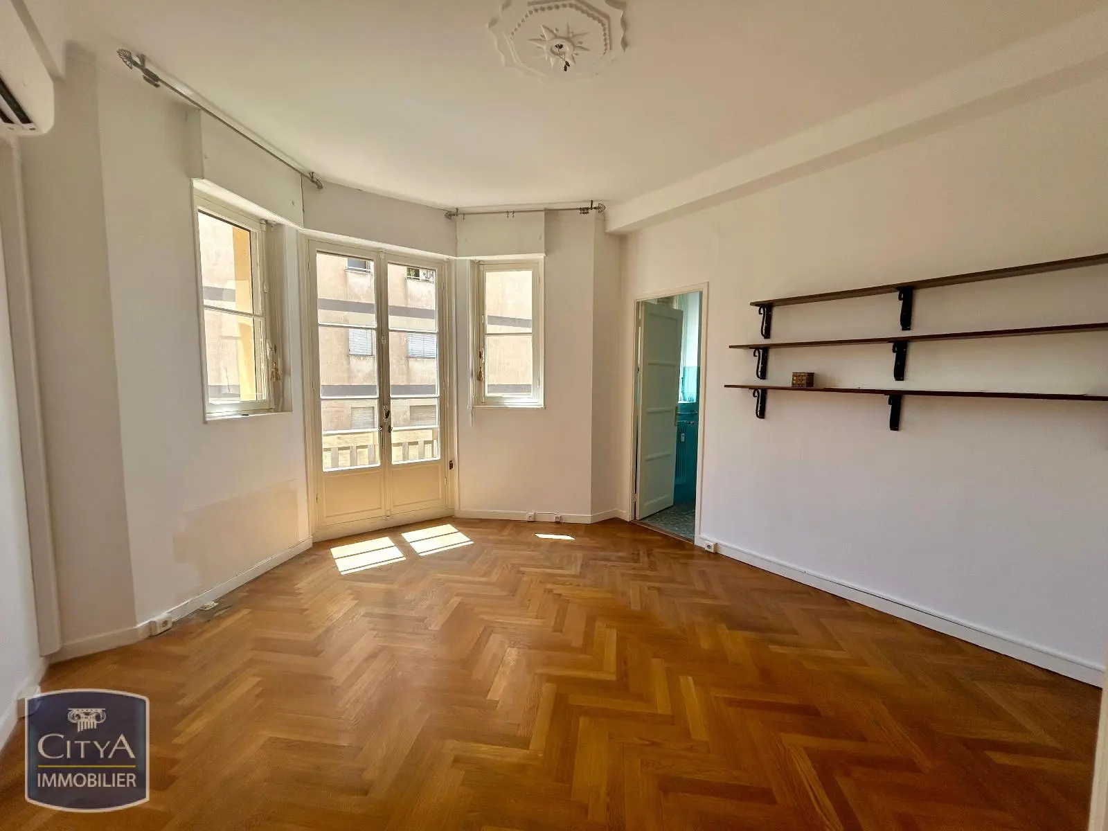 Photo 1 Appartement 2 pièces 57.24m²