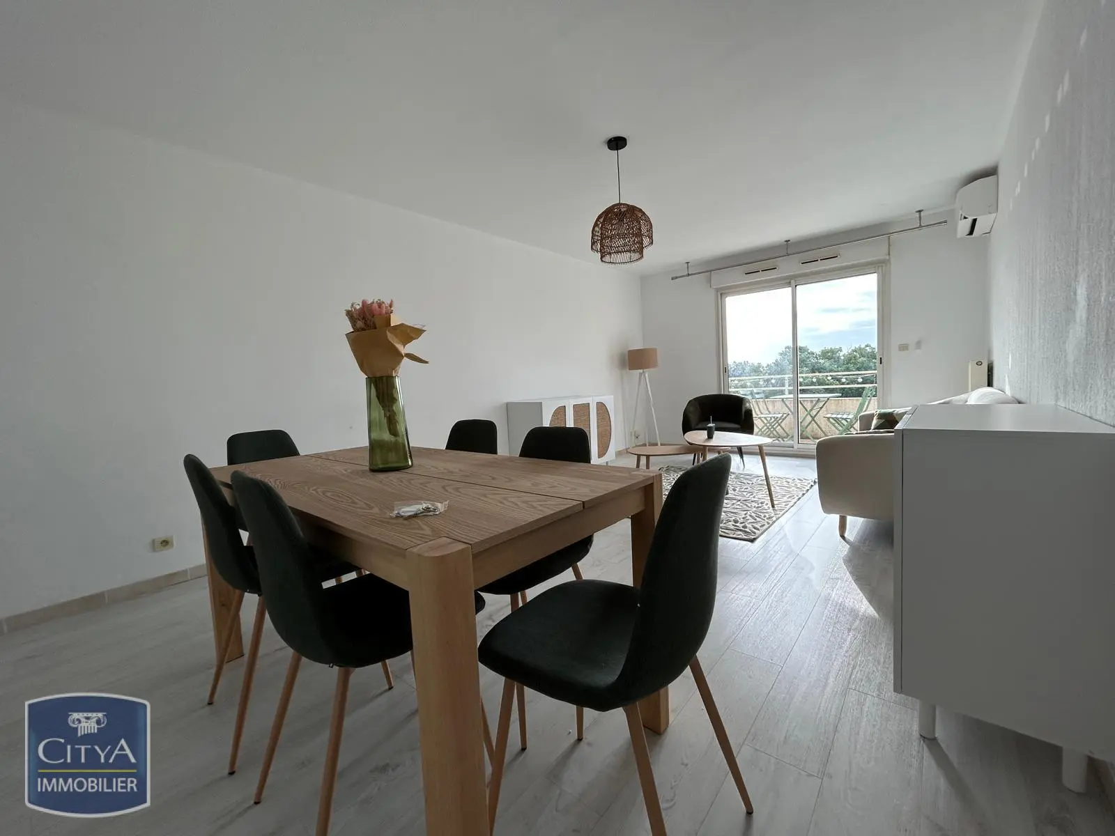 Photo 2 Appartement 3 pièces 74.75m²