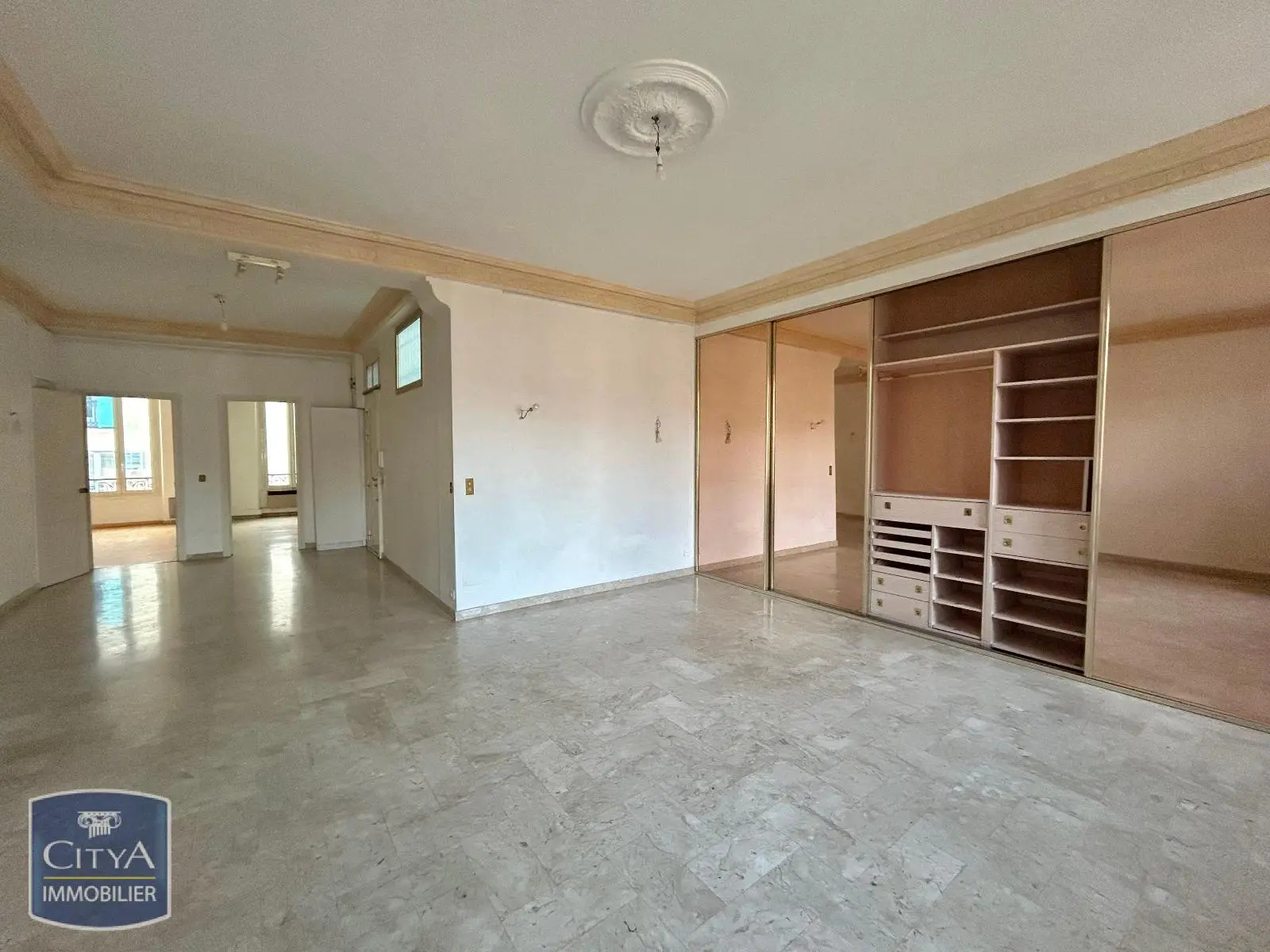 Photo 1 Appartement 4 pièces 103.96m²