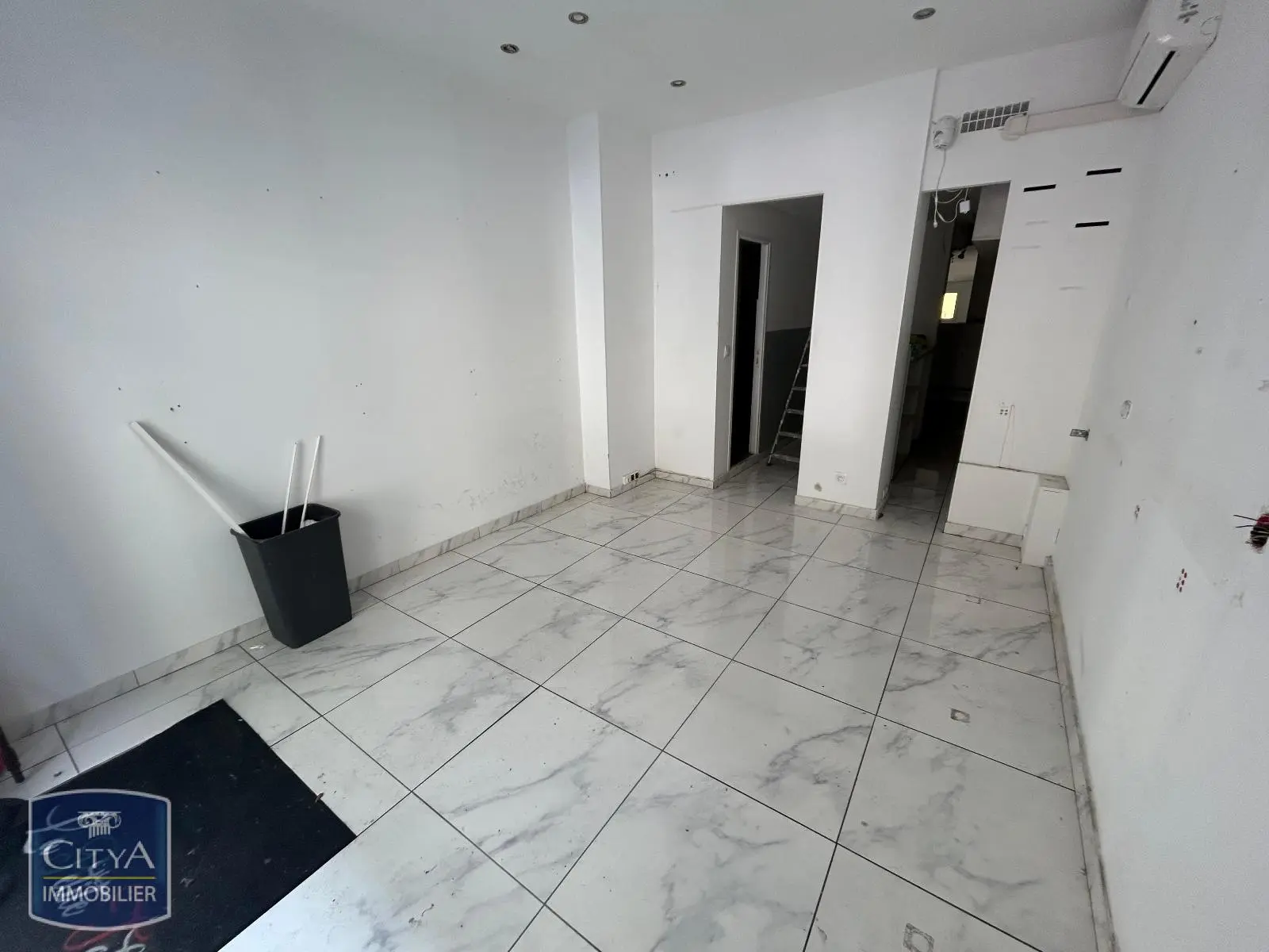 Photo 4 Local Commercial 32.41m²