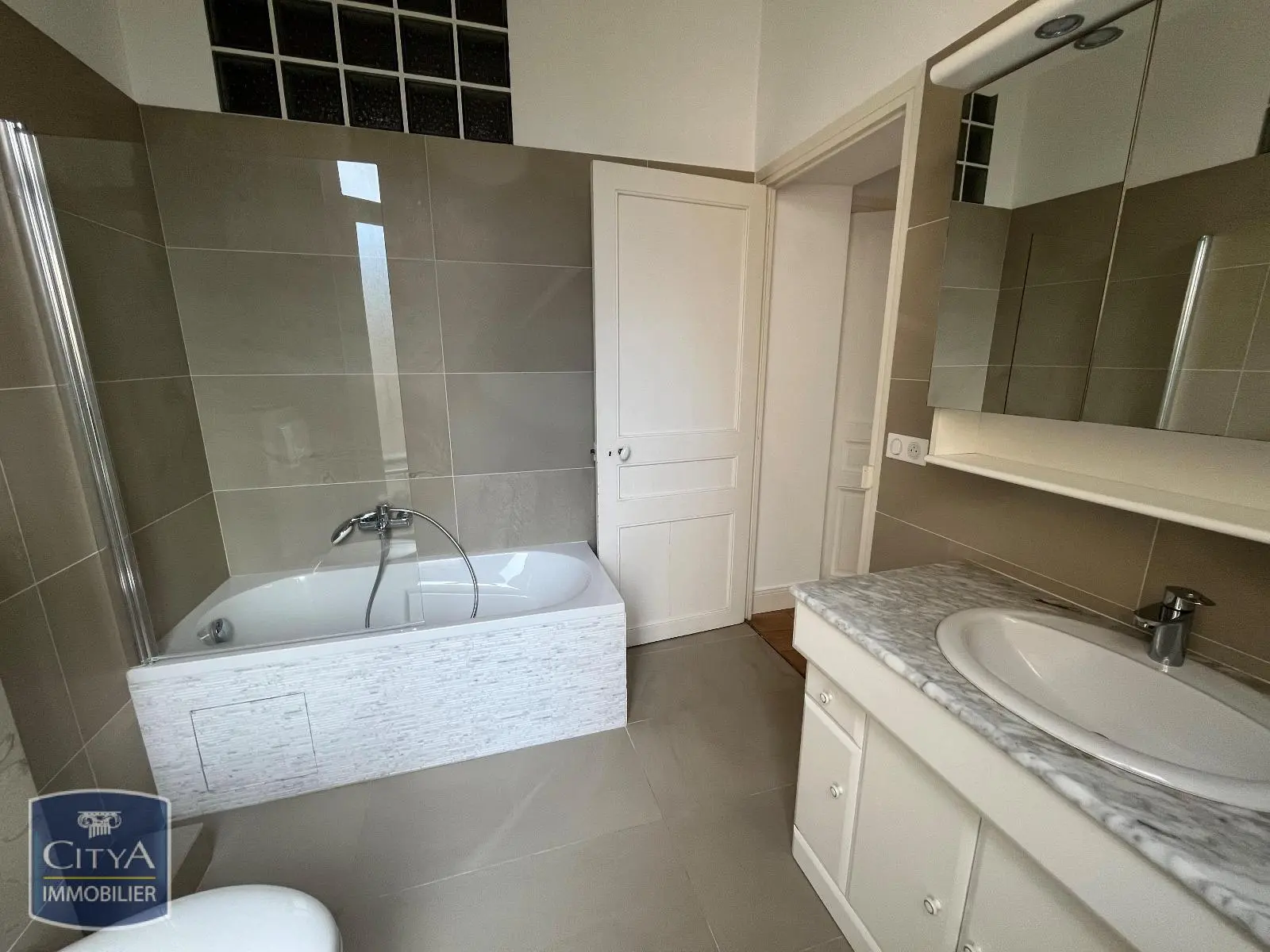 Photo 9 Appartement 4 pièces 137m²