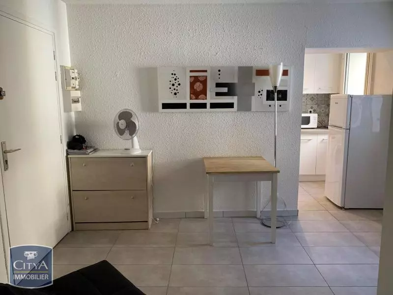 Illustration pour Appartement 1 pièce 18.21m² Photo Appartement 1 pièce 18.21m²
