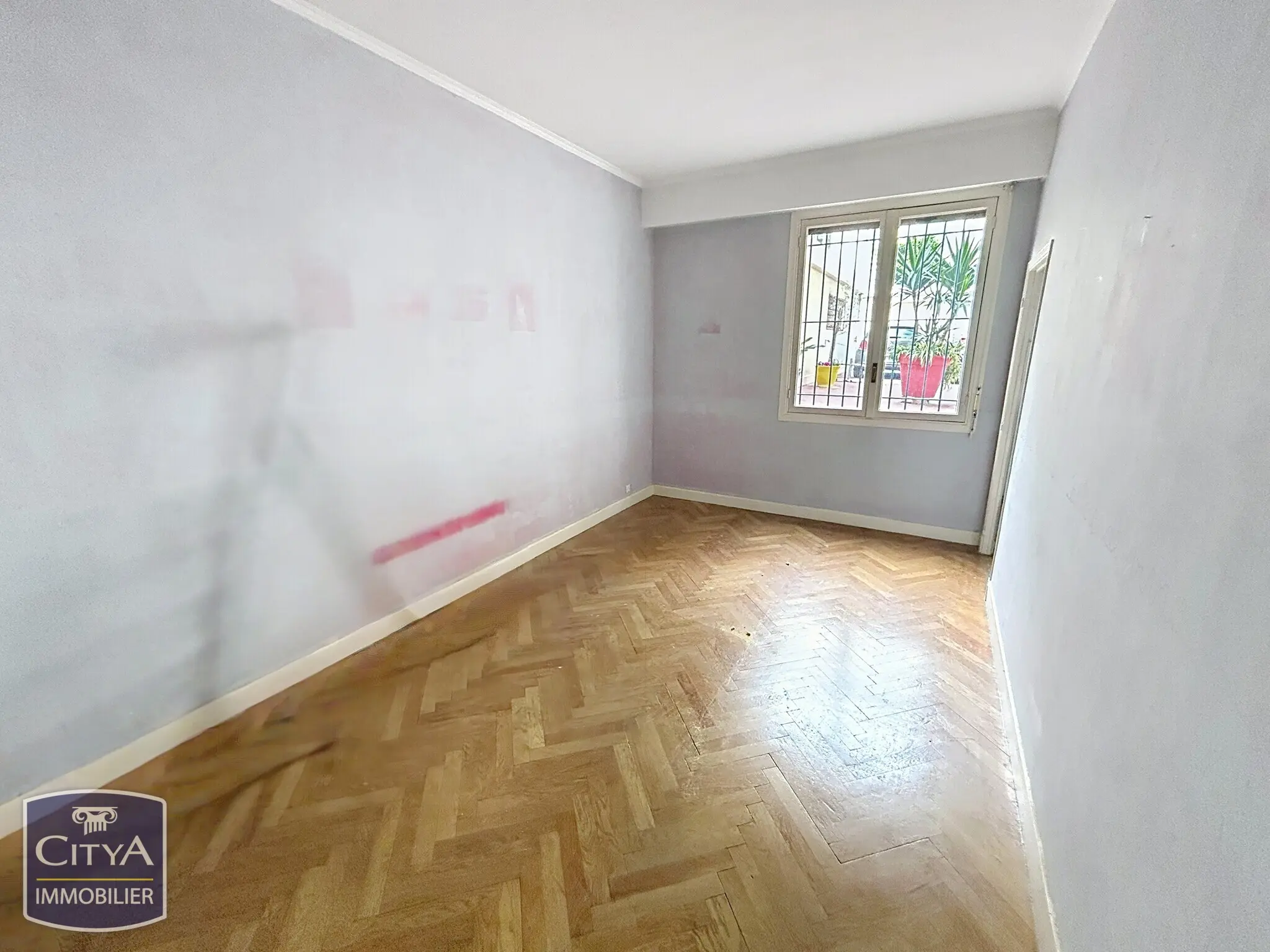 Photo 1 Appartement 1 pièce 38m²
