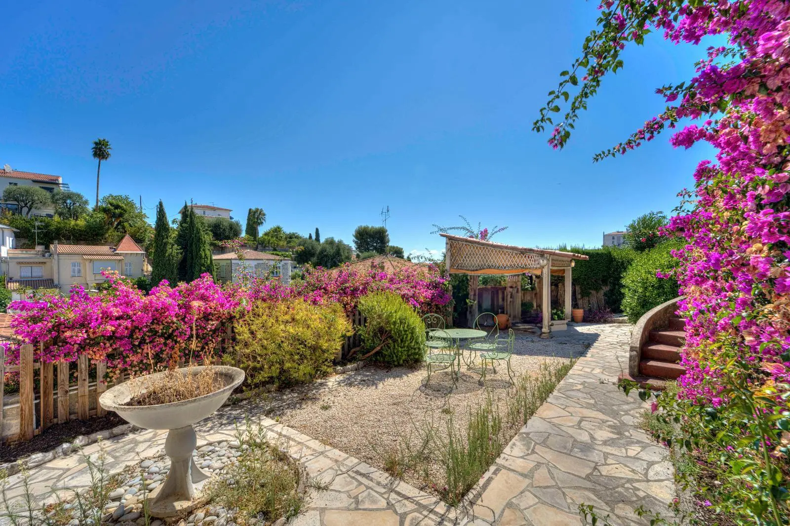 Photo 3 Appartement 6 pièces 132m²