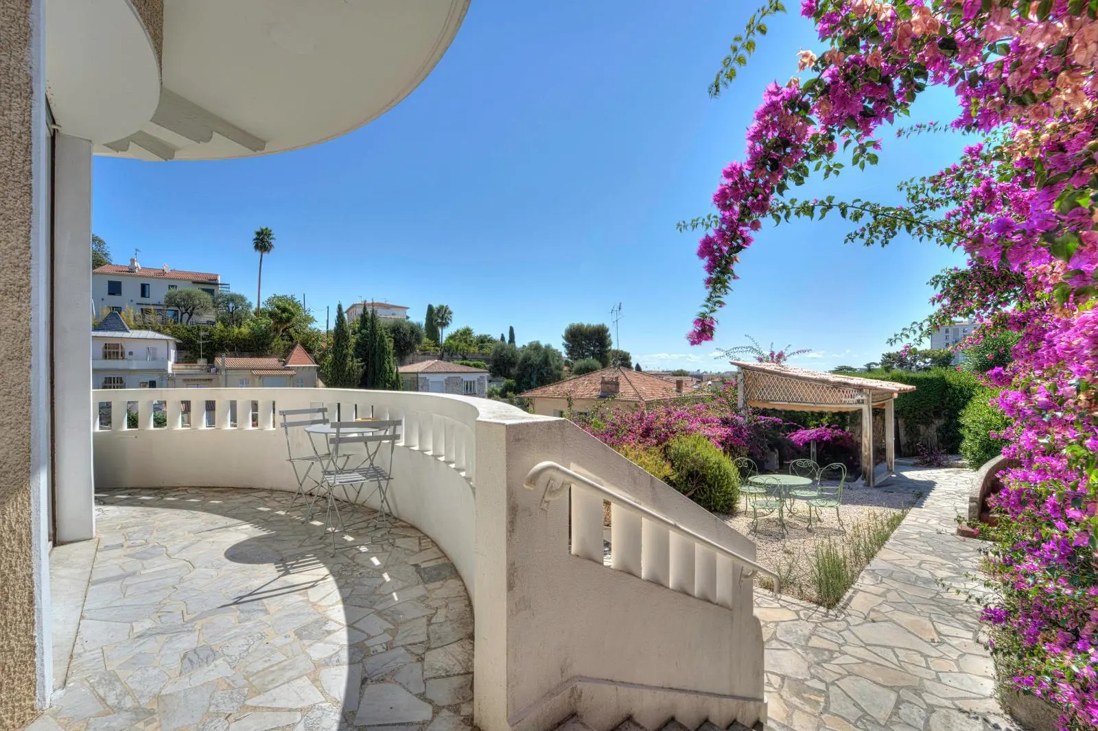 Photo 4 Appartement 6 pièces 132m²