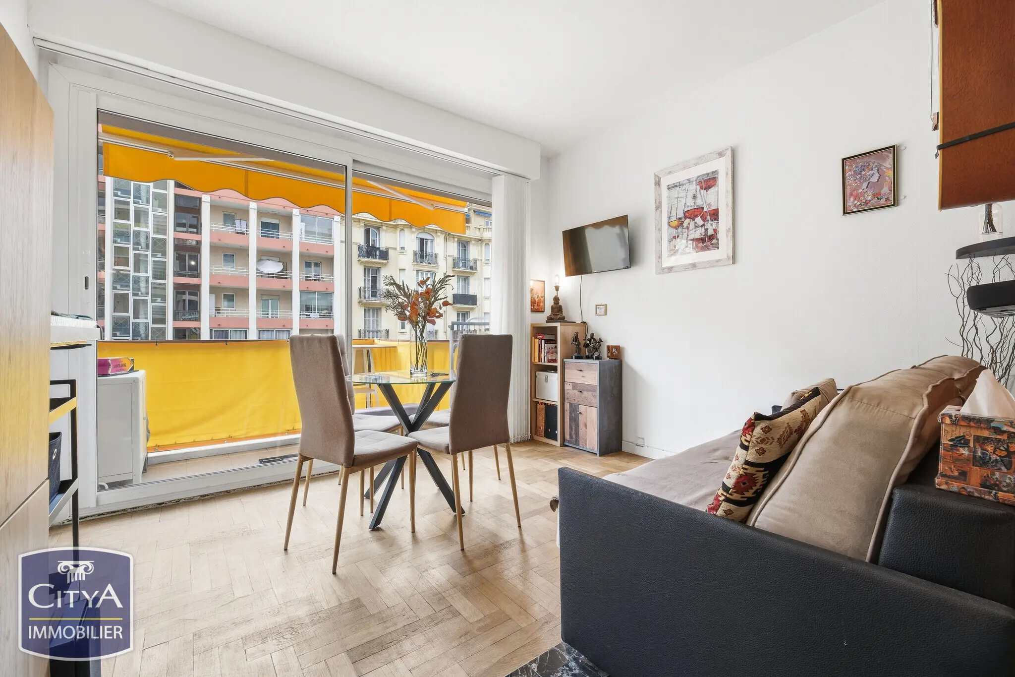 Photo 1 Appartement 1 pièce 31m²