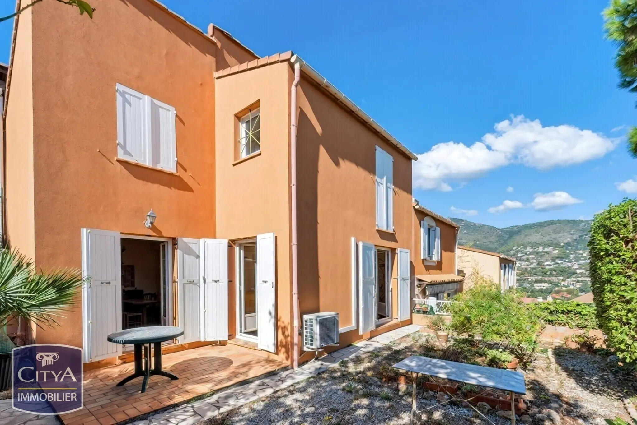 Photo 1 Maison 5 pièces 88.85m²