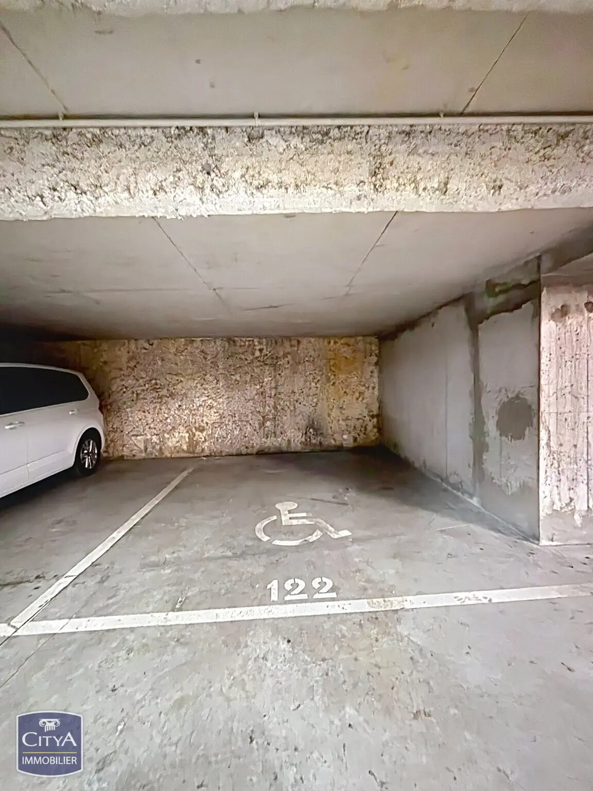 Photo 2 Parking 15m²