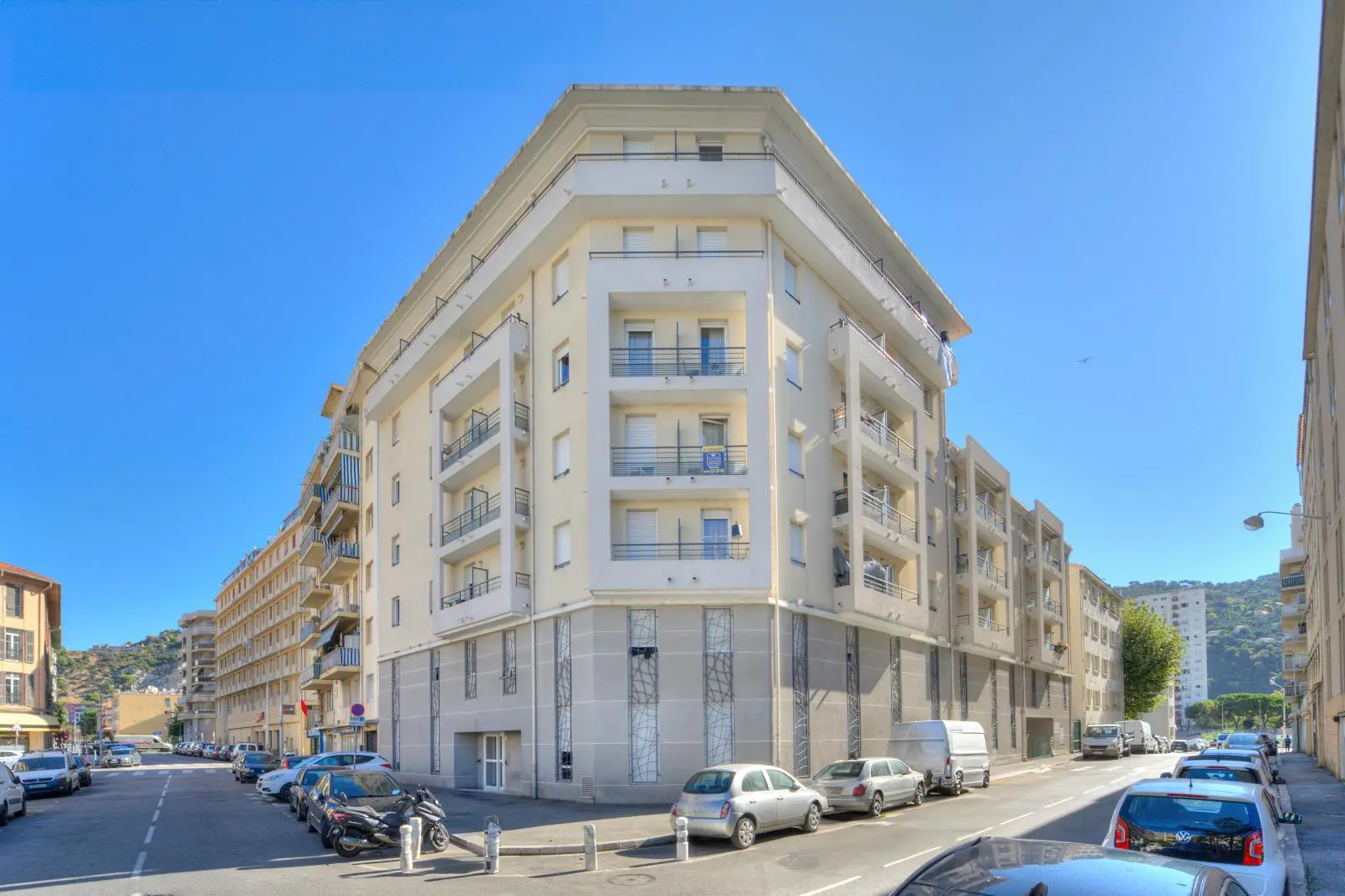 Photo 1 Appartement 1 pièce 24.49m²