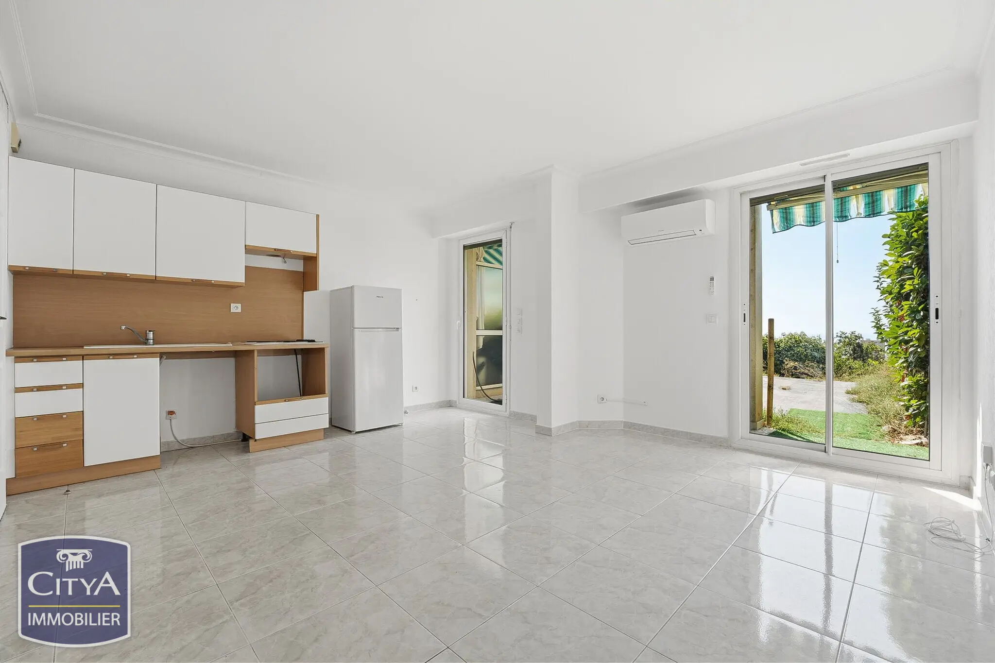 Photo 3 Appartement 1 pièce 27m²