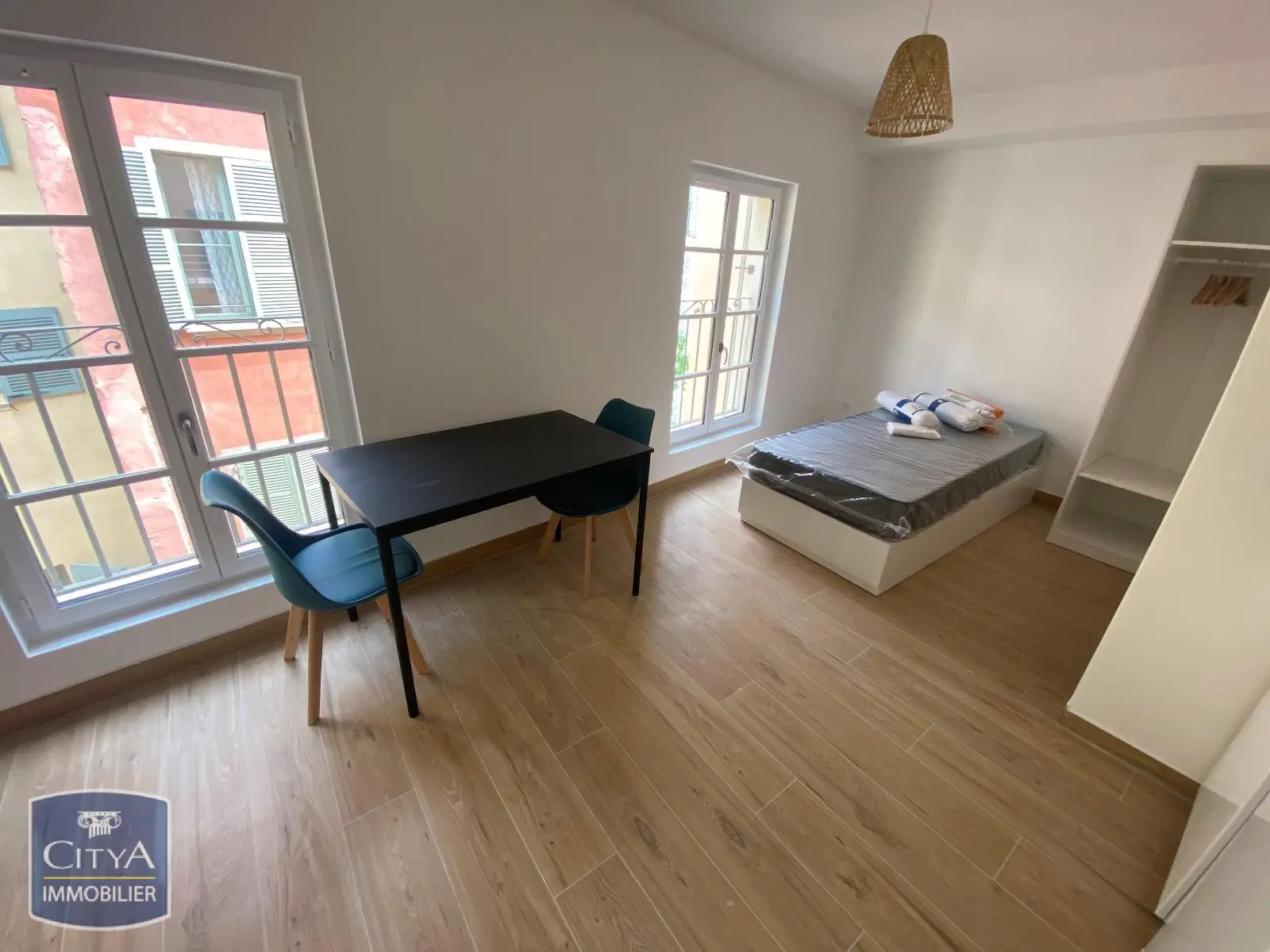 Photo 1 Appartement 1 pièce 21.8m²