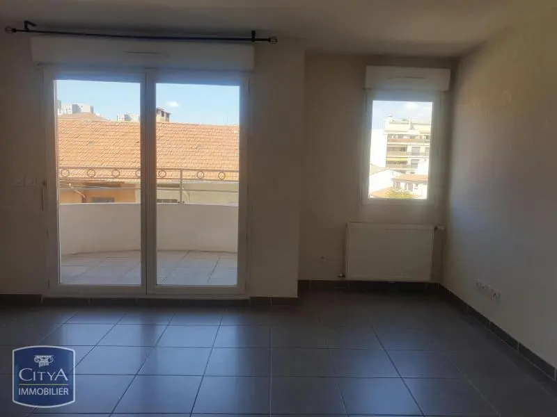 Photo 1 Appartement 1 pièce 26.02m²