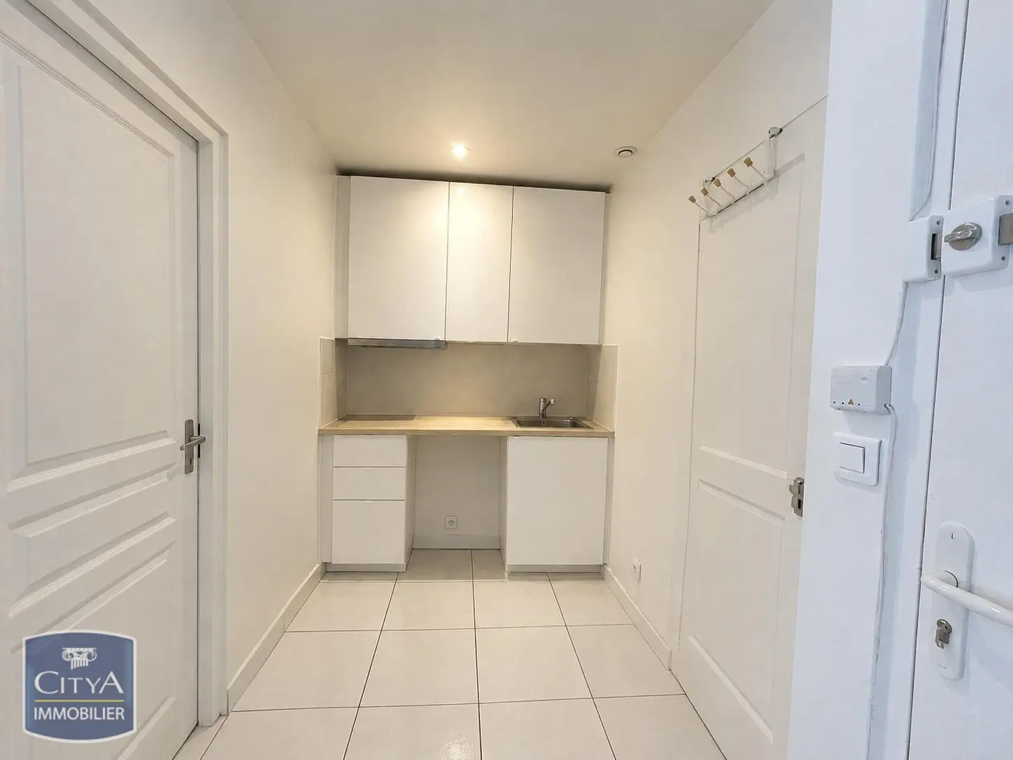 Photo 2 Appartement 1 pièce 26.9m²