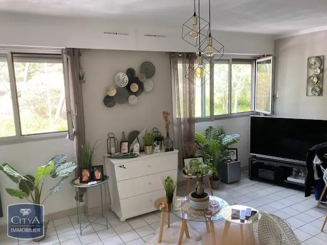 Photo 1 Appartement 1 pièce 30.44m²