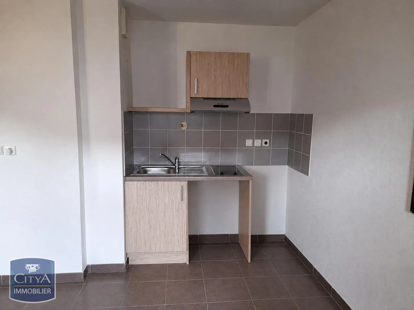 Photo 2 Appartement 1 pièce 32.87m²