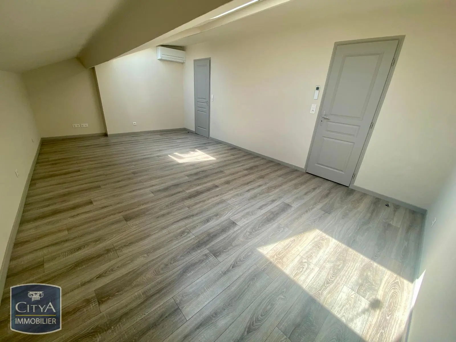 Photo 2 Appartement 4 pièces 60.8m²