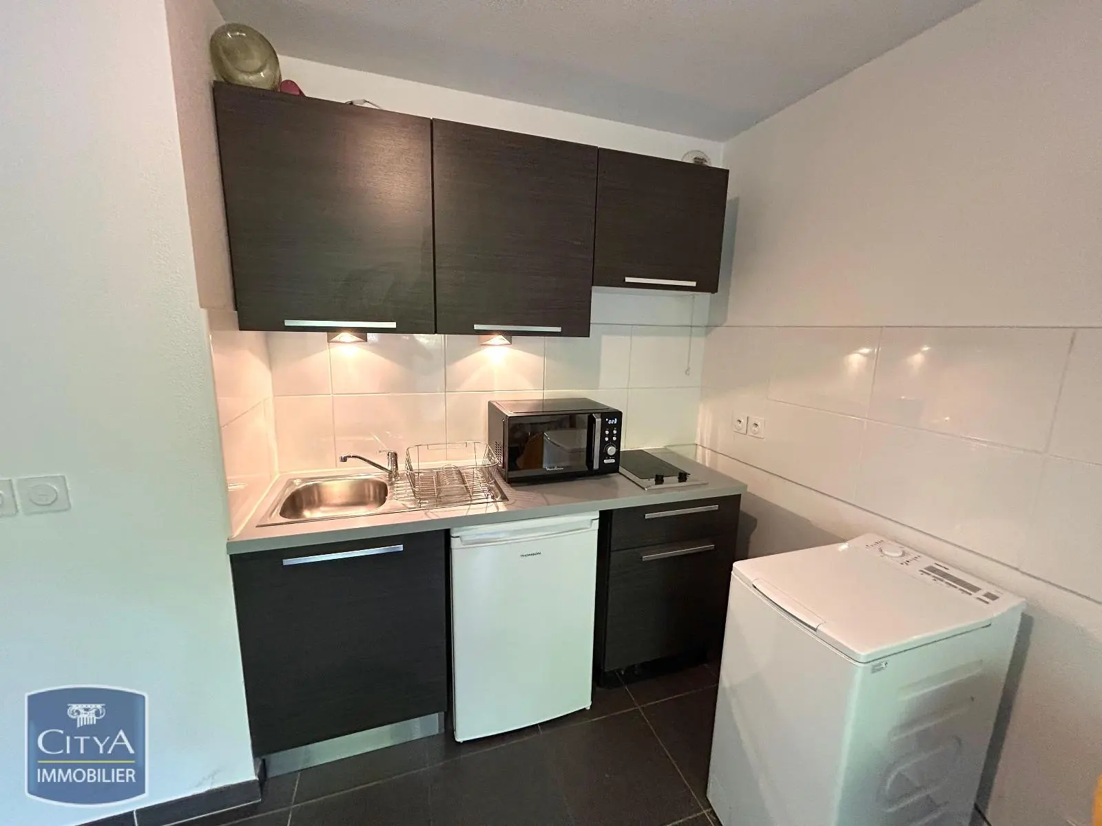 Photo 2 Appartement 1 pièce 24.67m²