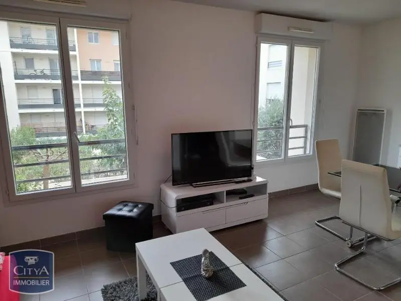 Photo 2 Appartement 1 pièce 32.87m²