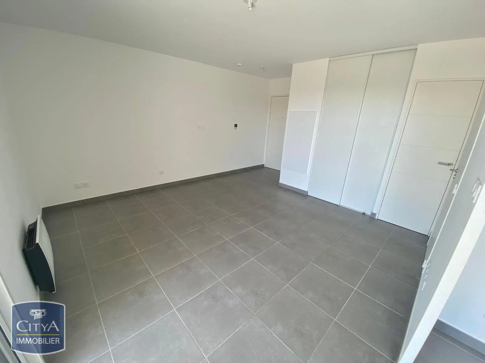 Photo 4 Appartement 1 pièce 27.99m²