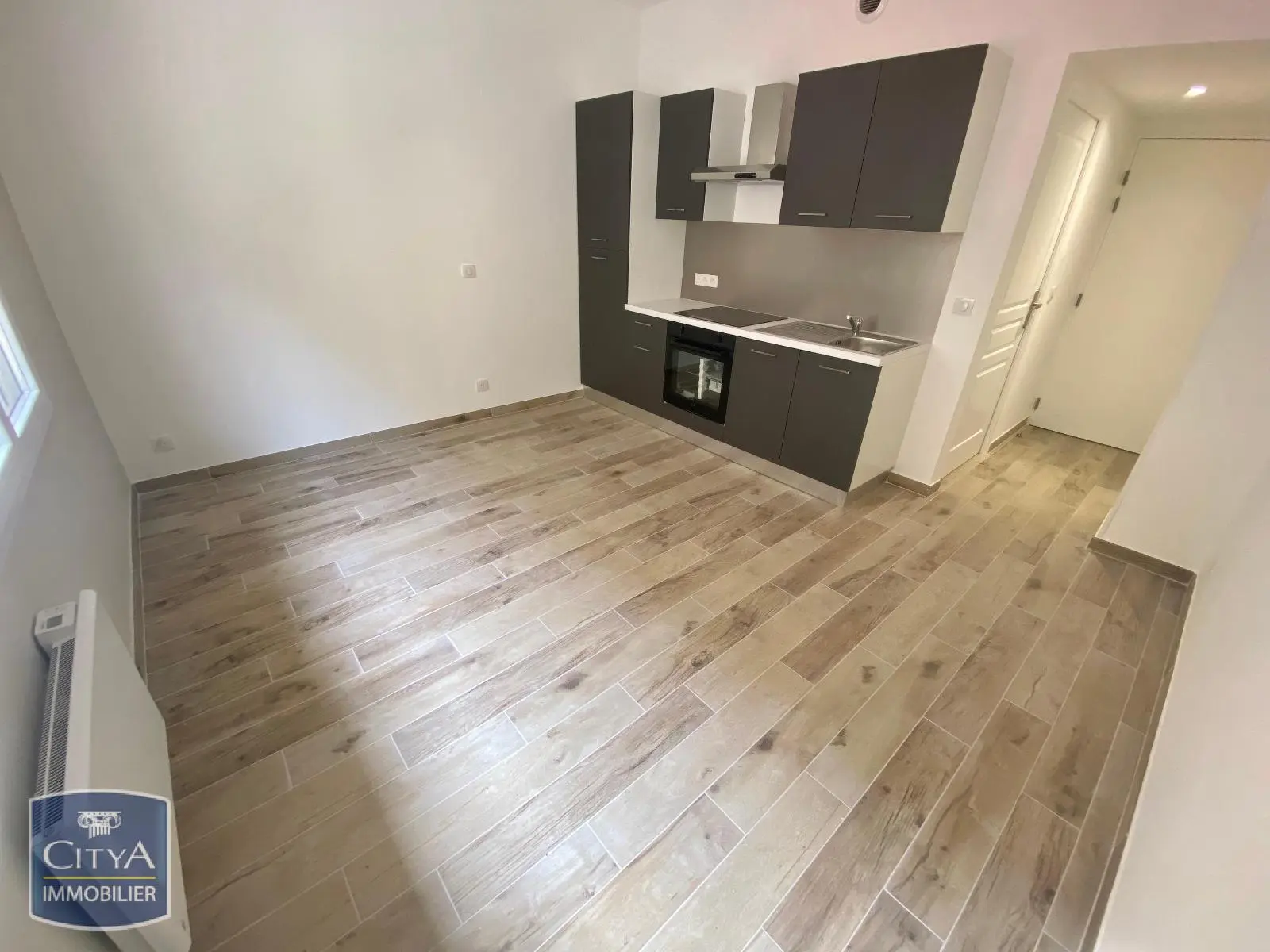Photo 1 Appartement 1 pièce 19.23m²