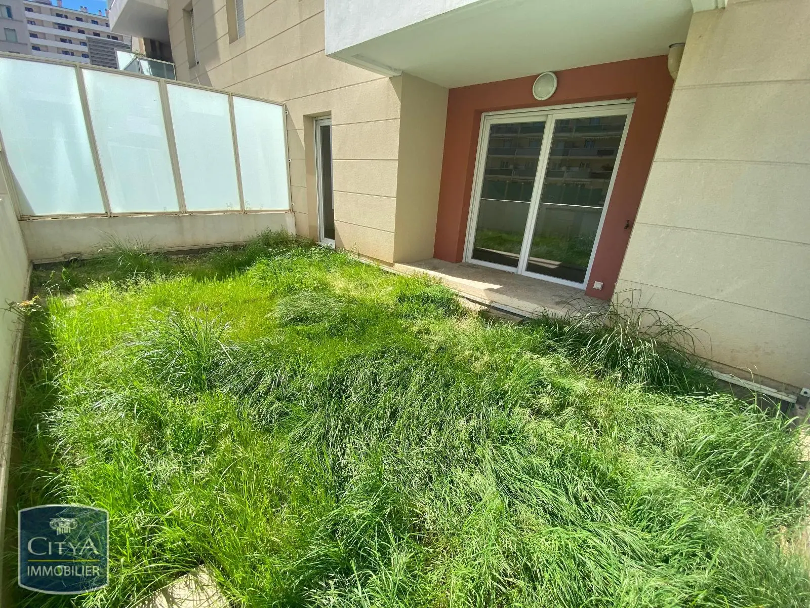 Photo 1 Appartement 1 pièce 32.64m²