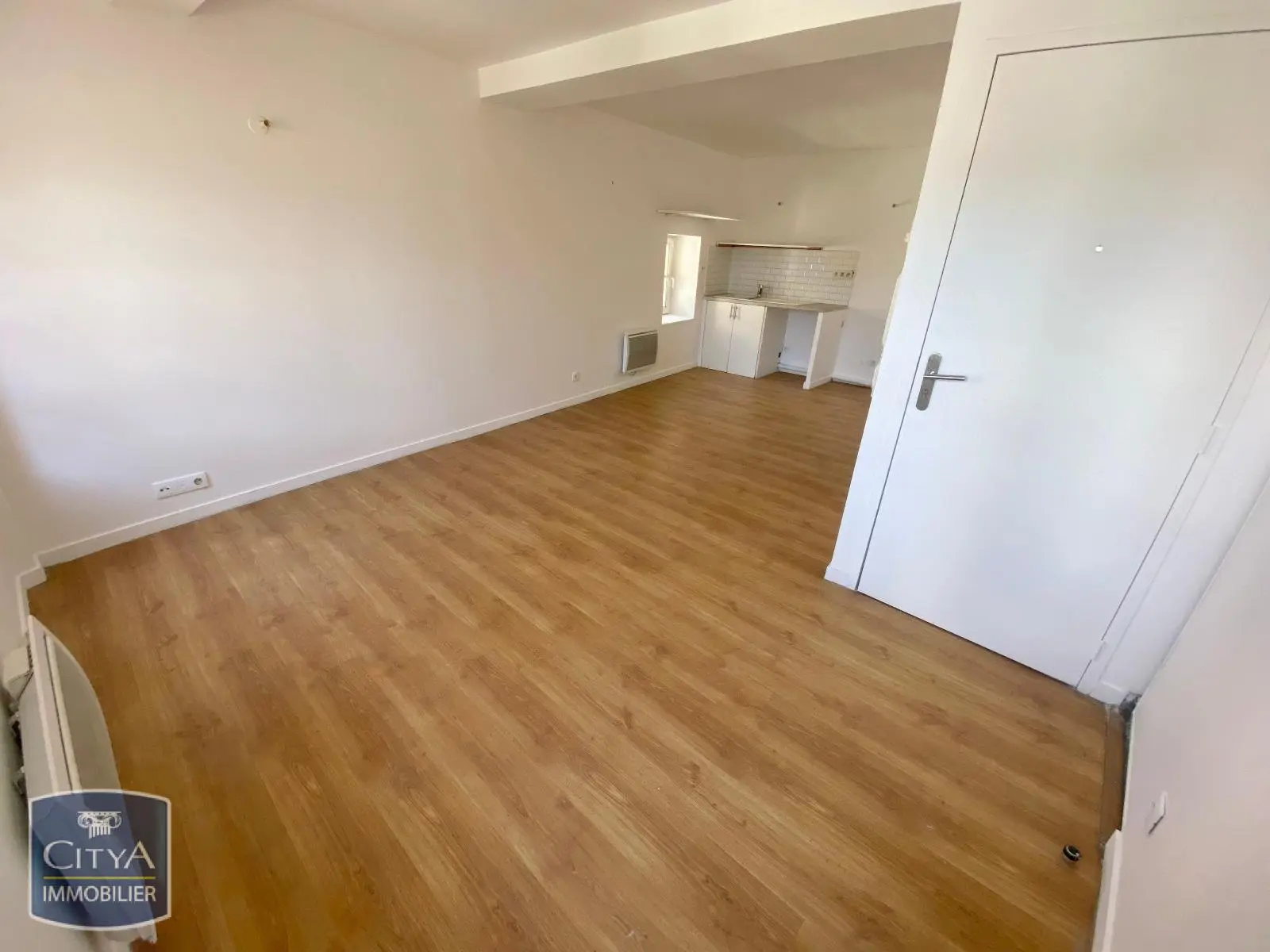 Photo 2 Appartement 1 pièce 25.87m²