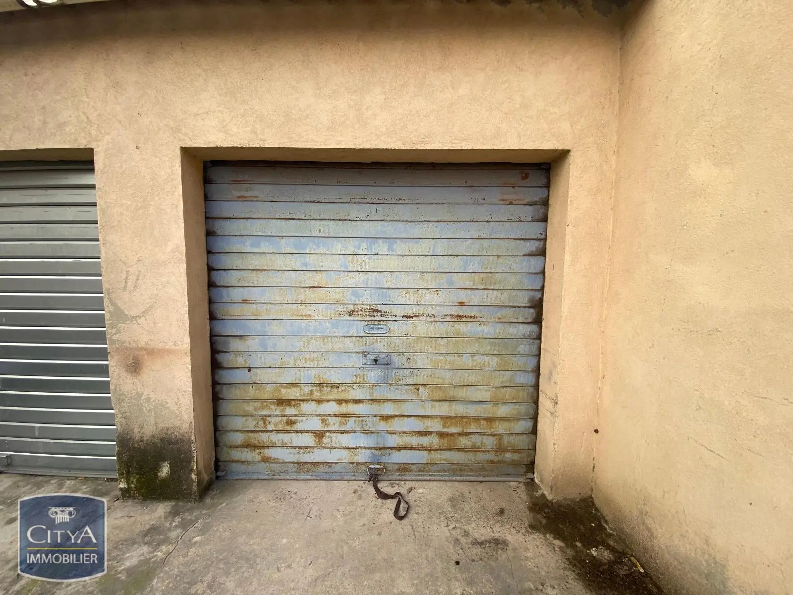 Photo 1 Parking 12m²