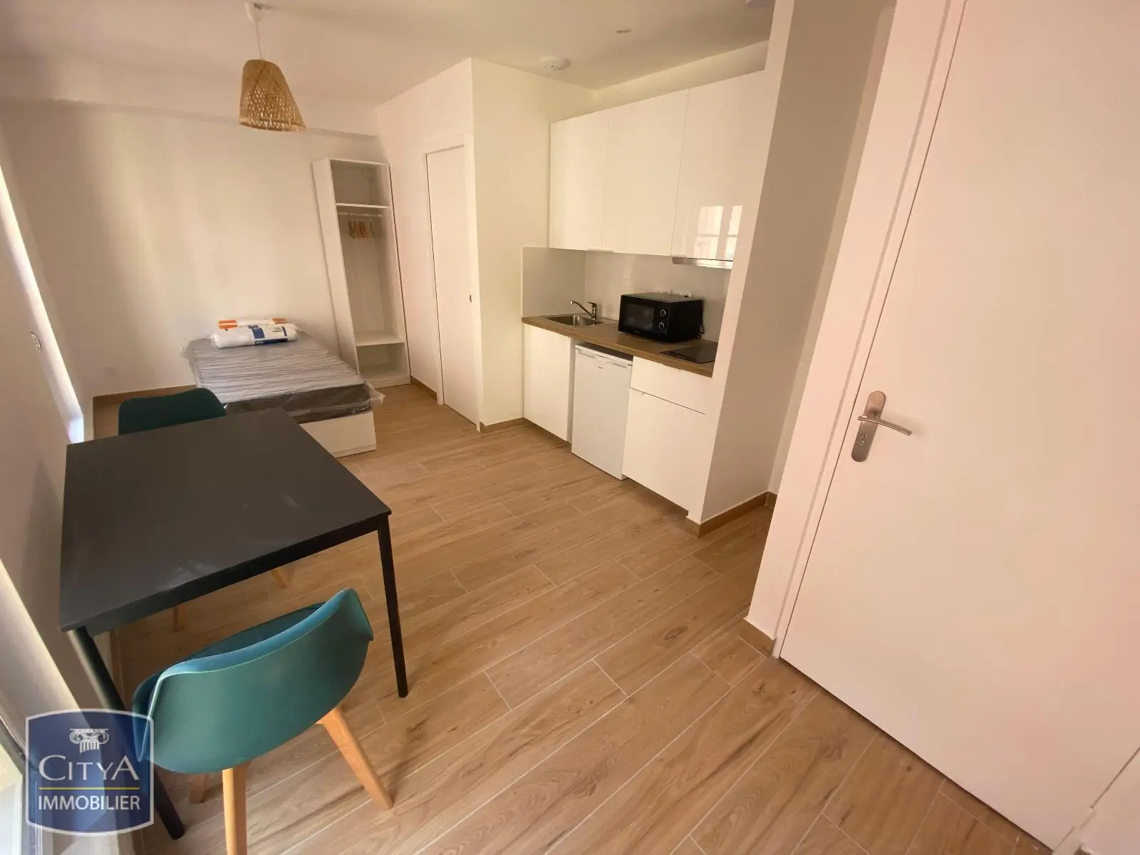 Photo 1 Appartement 1 pièce 17.5m²