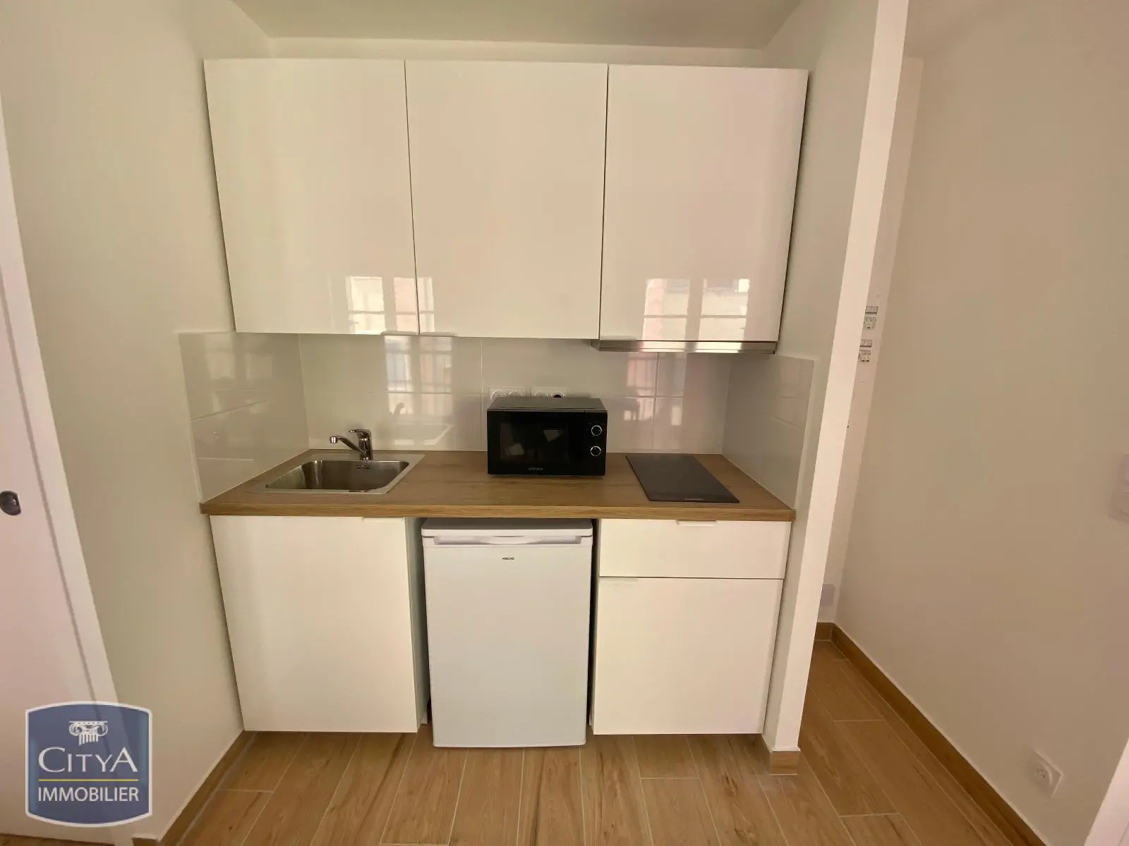 Photo 2 Appartement 1 pièce 17.5m²