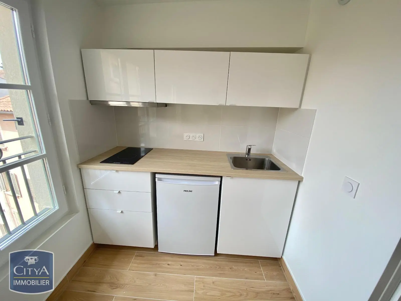 Photo 2 Appartement 1 pièce 23.15m²