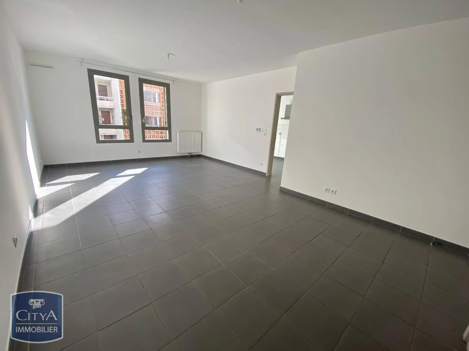 Photo 1 Appartement 5 pièces 142.67m²