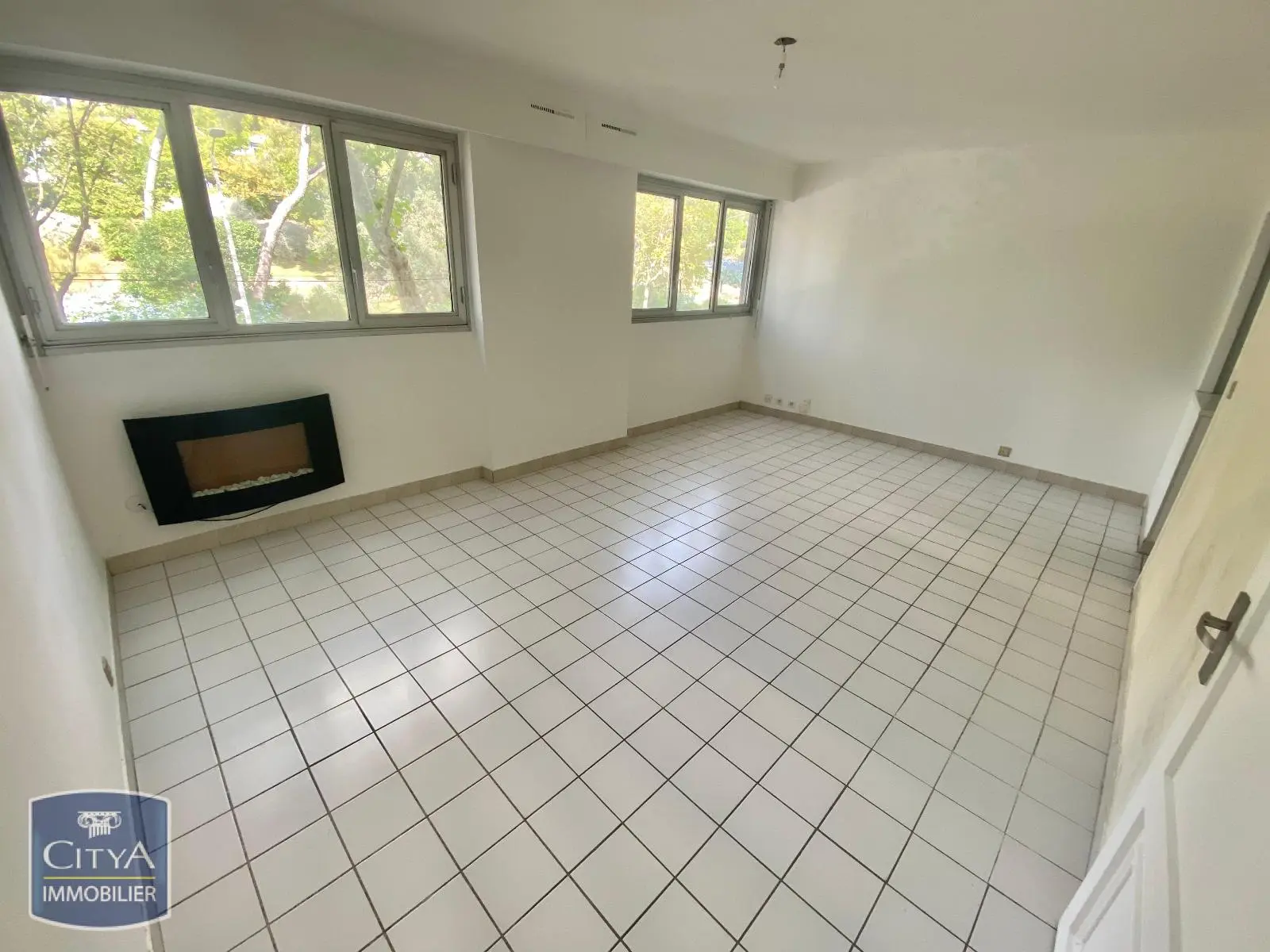 Photo 1 Appartement 1 pièce 30.44m²