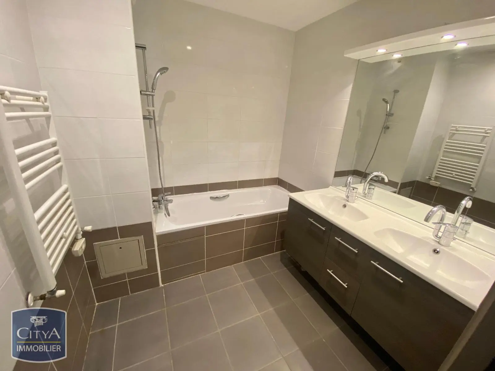 Photo 13 Appartement 4 pièces 101.15m²