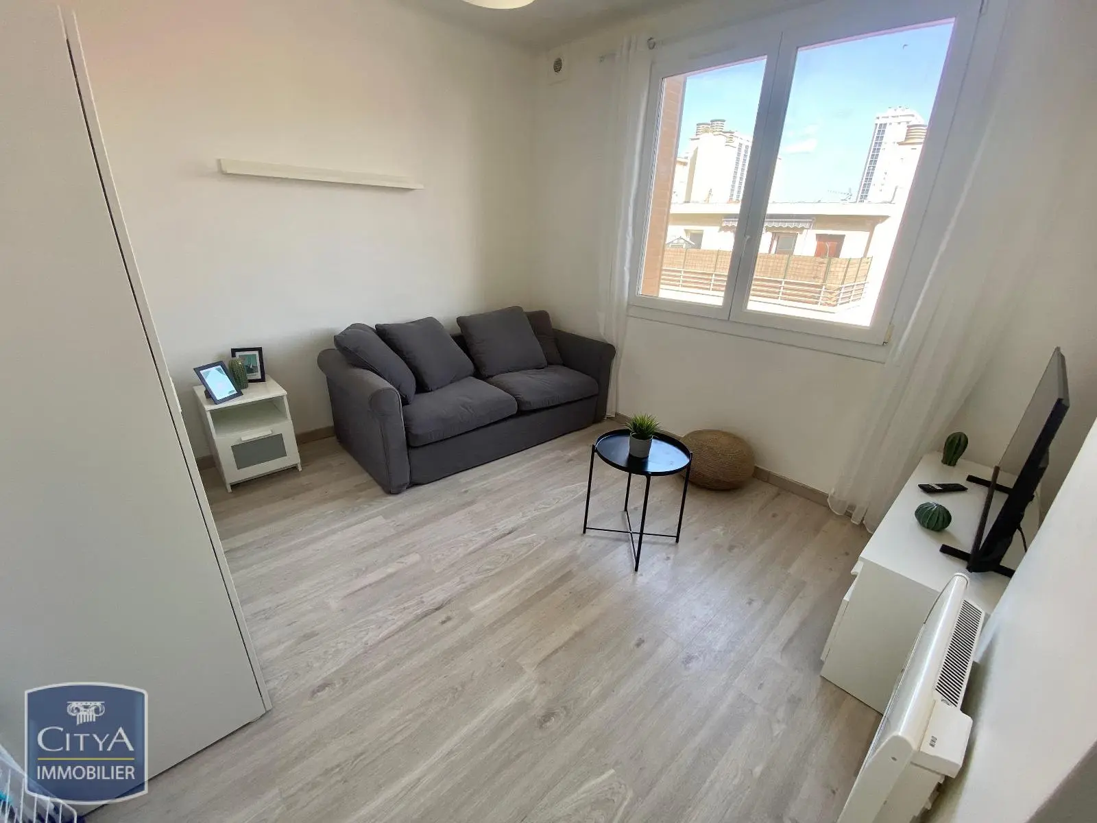 Photo 1 Appartement 1 pièce 25.27m²