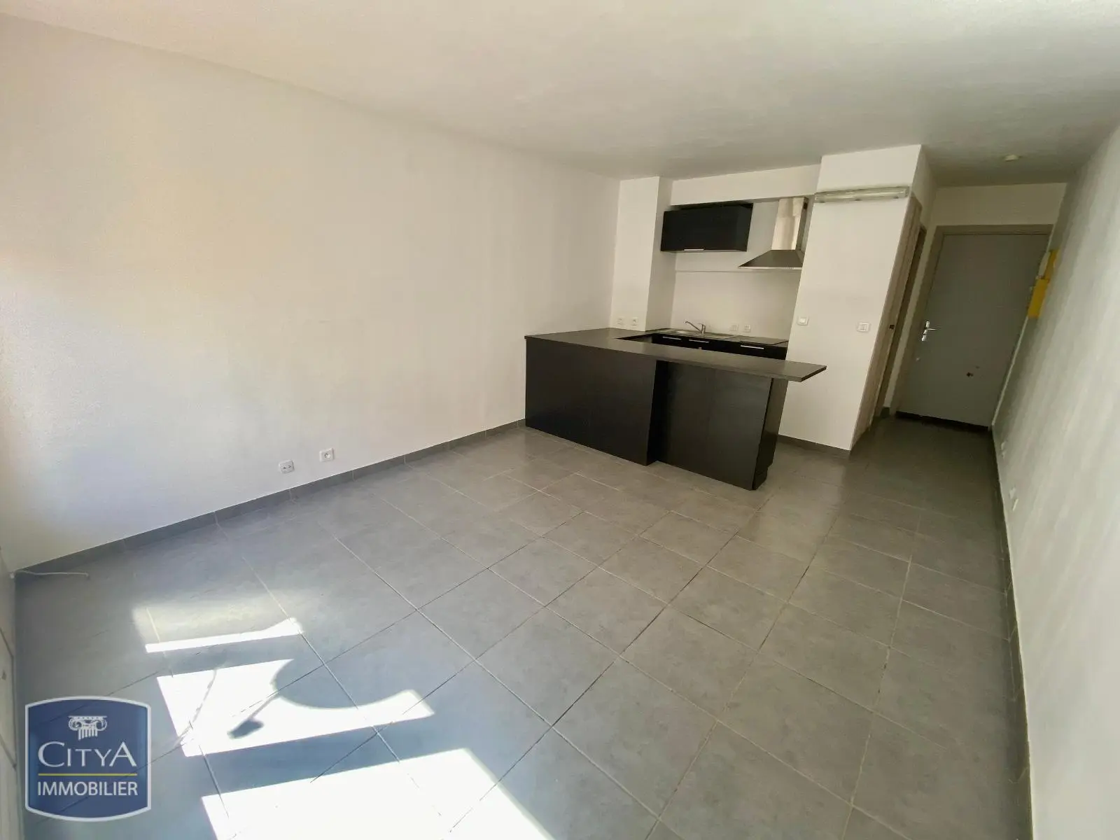 Photo 2 Appartement 1 pièce 25.3m²