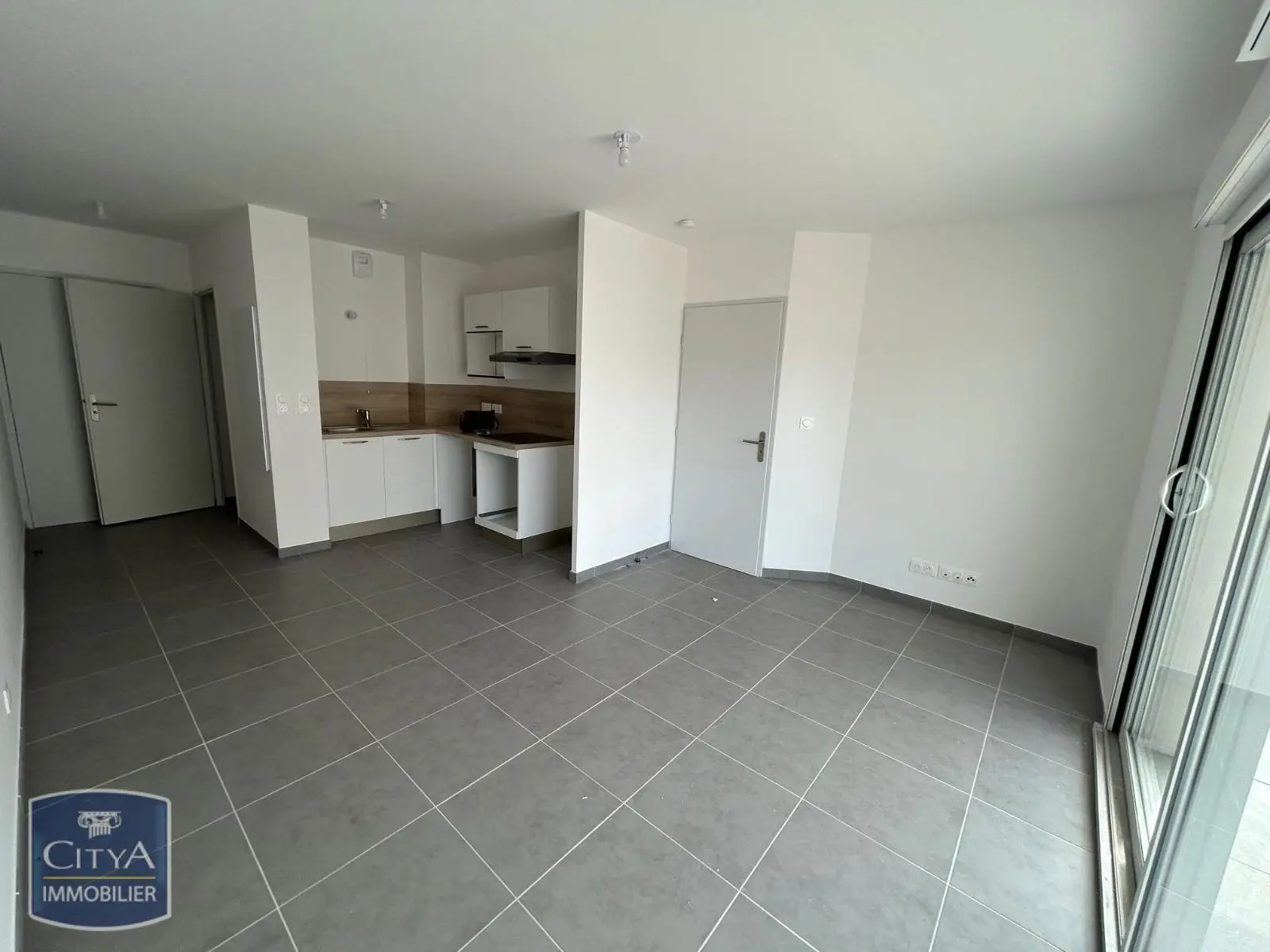 Photo 2 Appartement 2 pièces 38.42m²