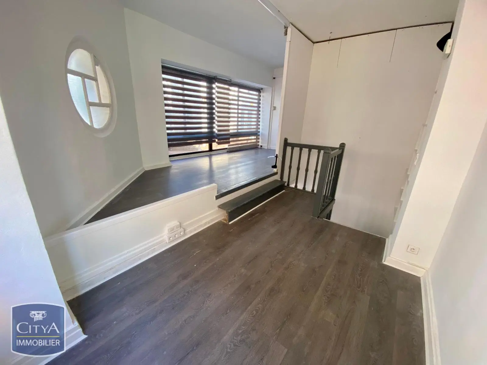 Photo 5 Local Commercial