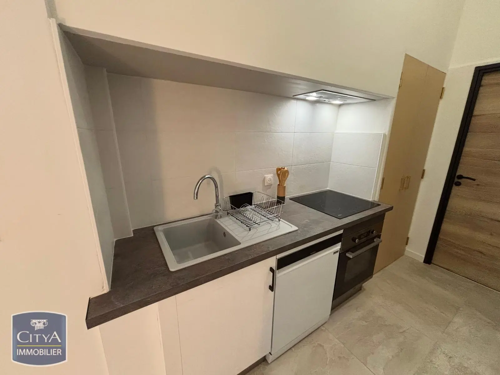 Photo 8 Appartement 1 pièce 10m²