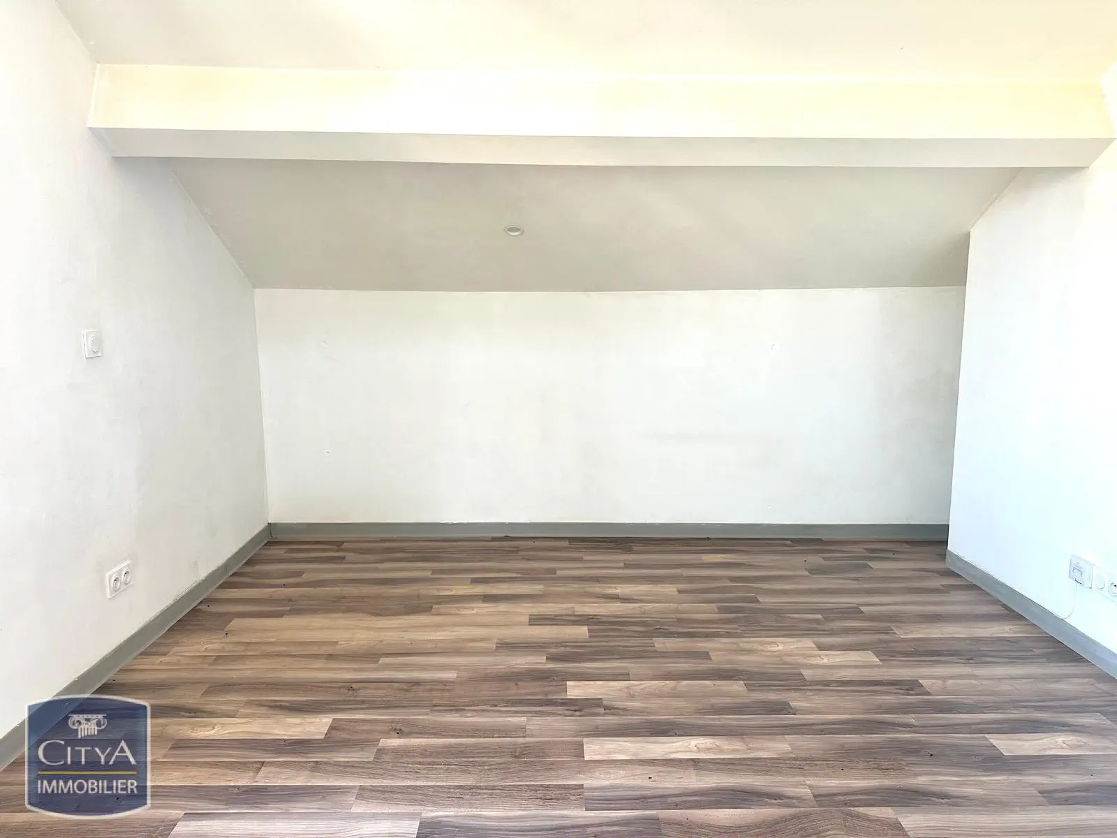 Photo 2 Appartement 1 pièce 15.18m²