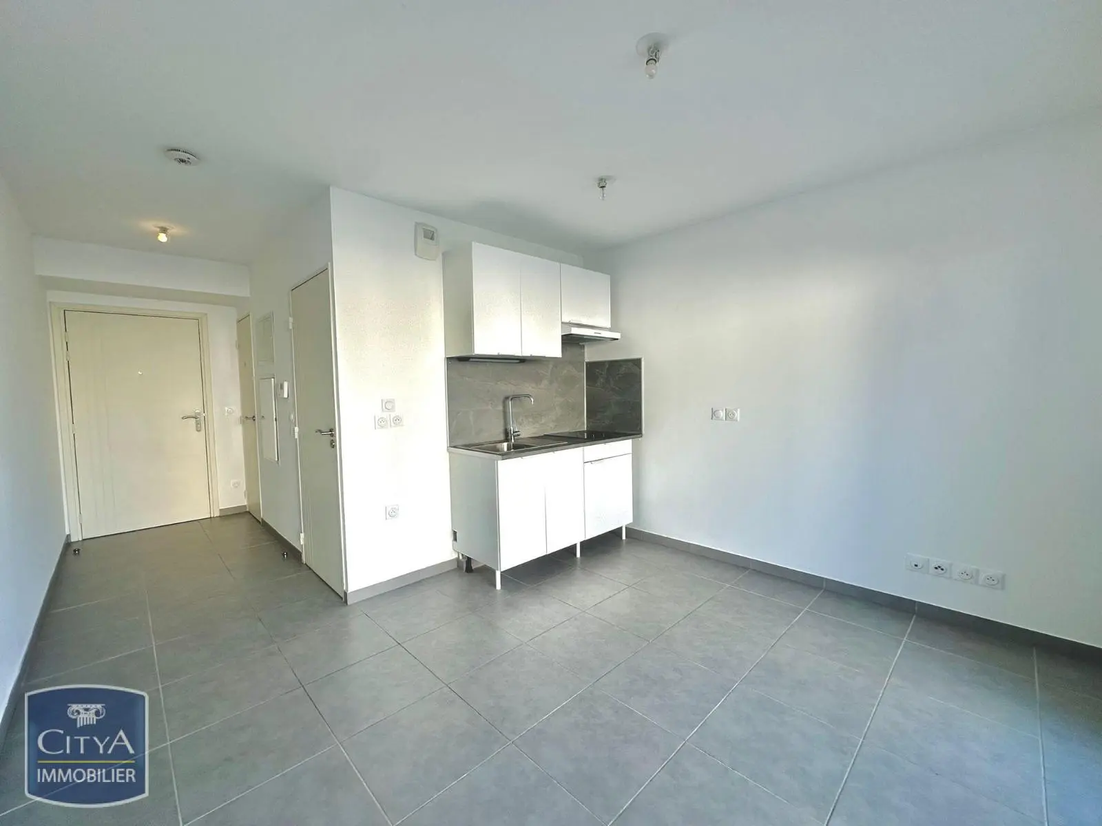 Photo 1 Appartement 1 pièce 21.22m²