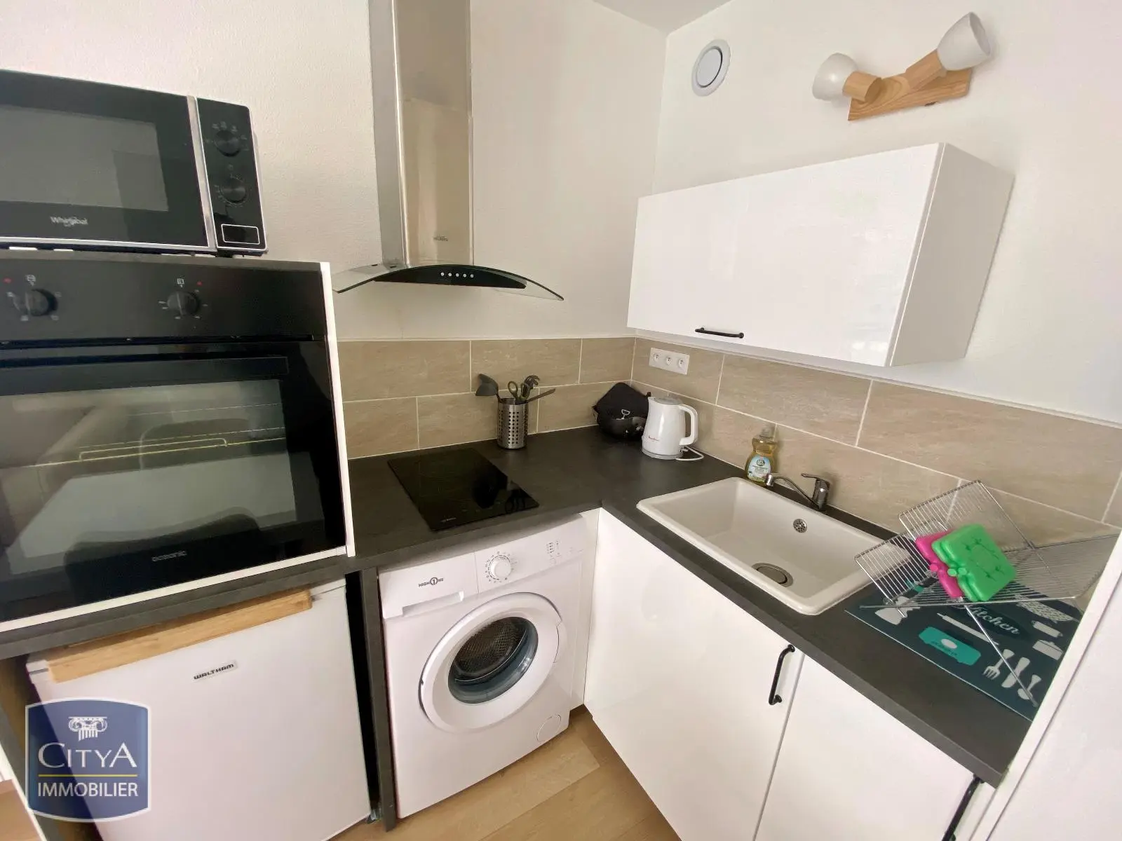 Photo 2 Appartement 1 pièce 23.62m²