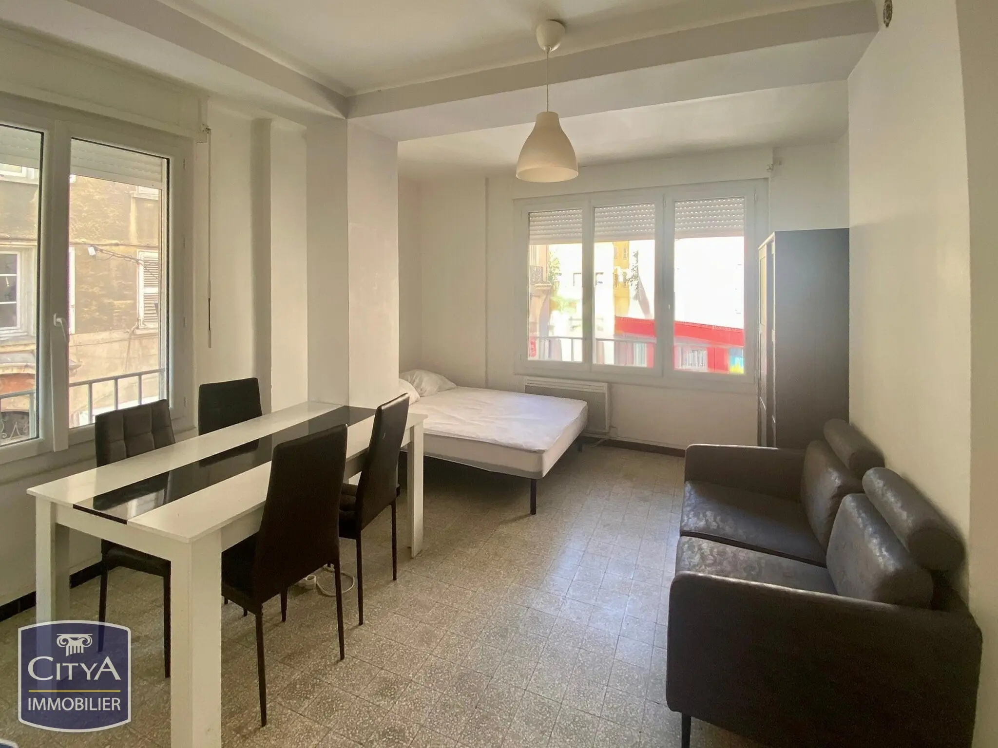 Photo 1 Appartement 1 pièce 23.6m²