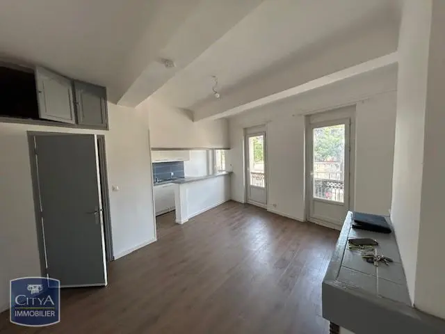 Photo 1 Appartement 1 pièce 28m²