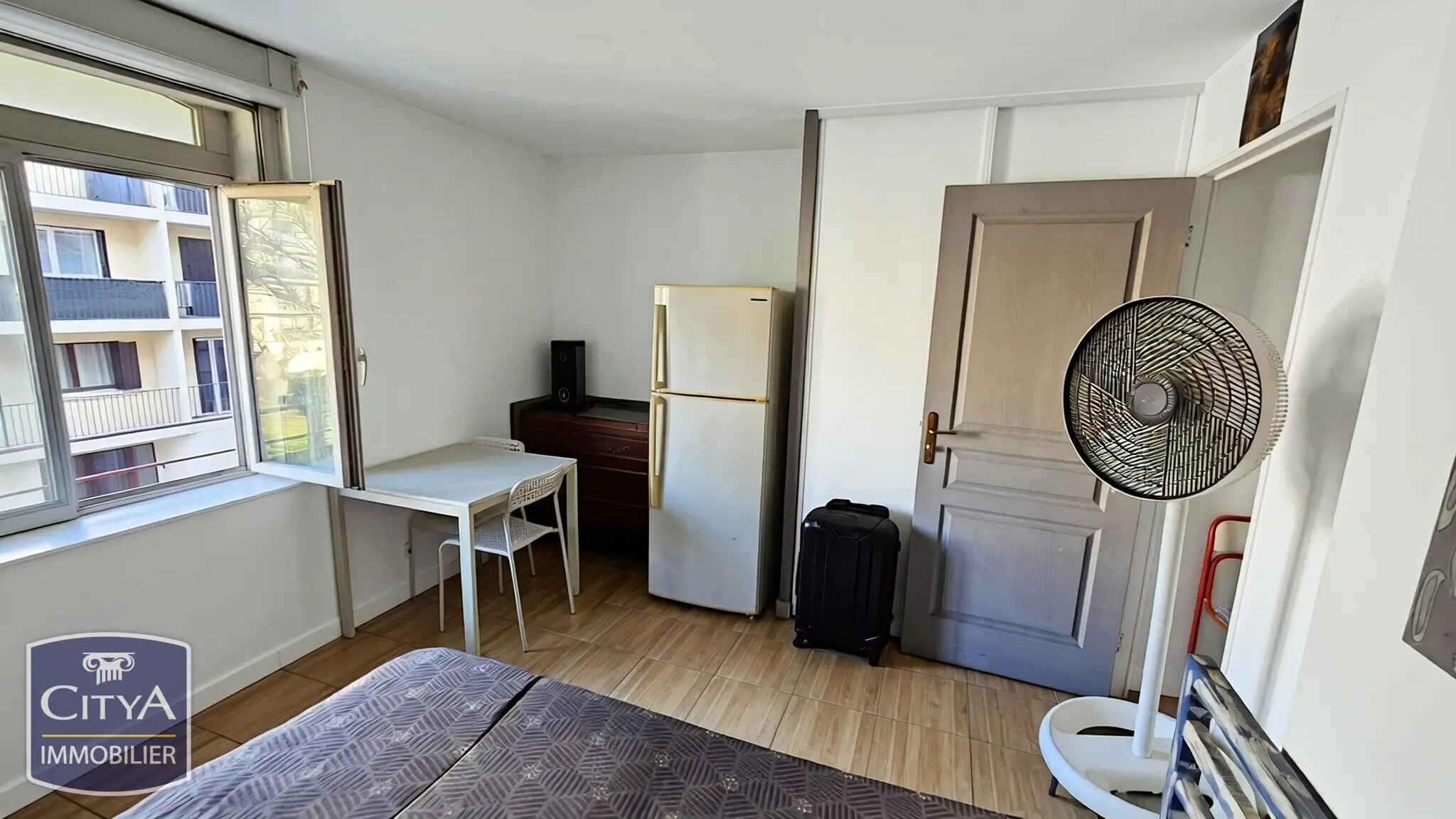 Photo 2 Appartement 1 pièce 22m²