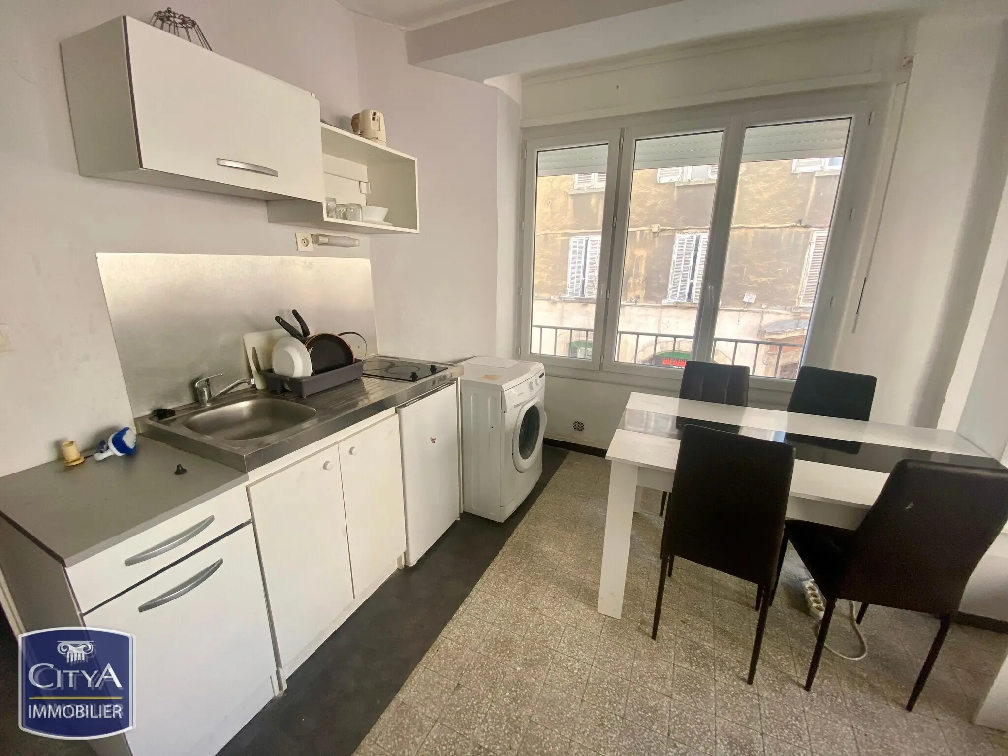 Photo 2 Appartement 1 pièce 23.6m²
