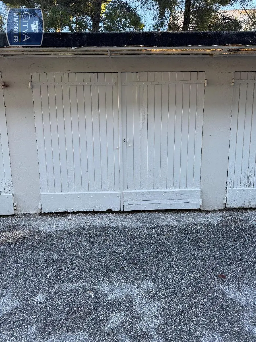 Photo 2 Parking 15m²