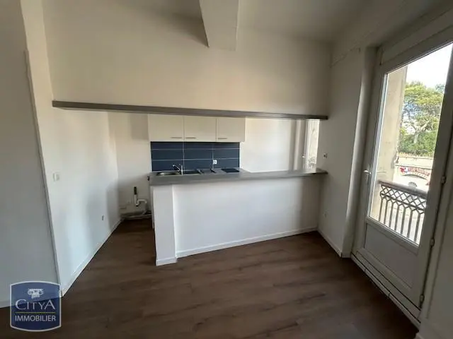 Photo 2 Appartement 1 pièce 28m²
